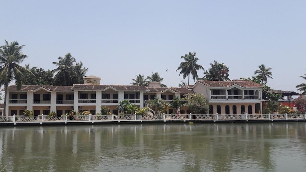 Hotel Riverside Baga Zewnętrze zdjęcie